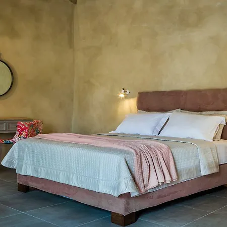 Daniela - Saint Nikolas Retreat *